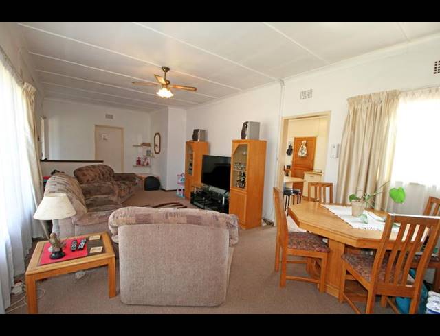 3 BEDROOM HOUSE FOR SALE IN HOMESTEAD